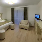 Hotel Dianna