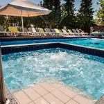 Dianna Hotel 4*