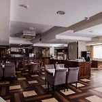 Dianna Hotel
