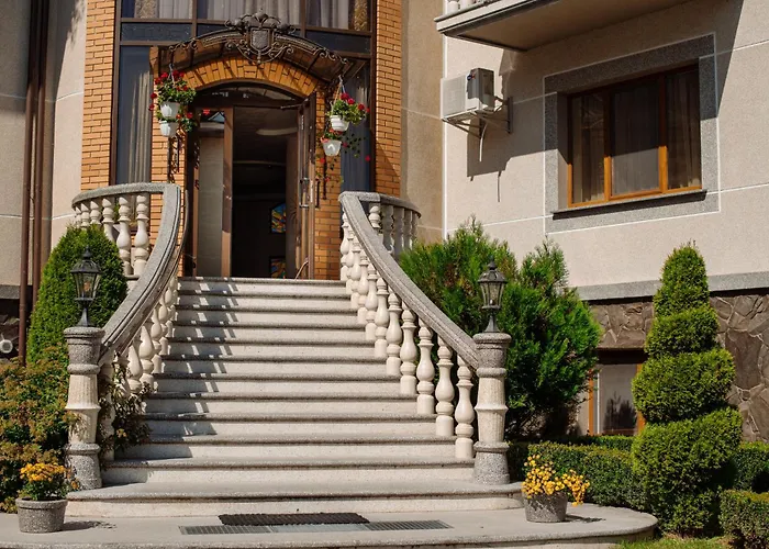 黛安娜酒店 4* Skhidnytsia